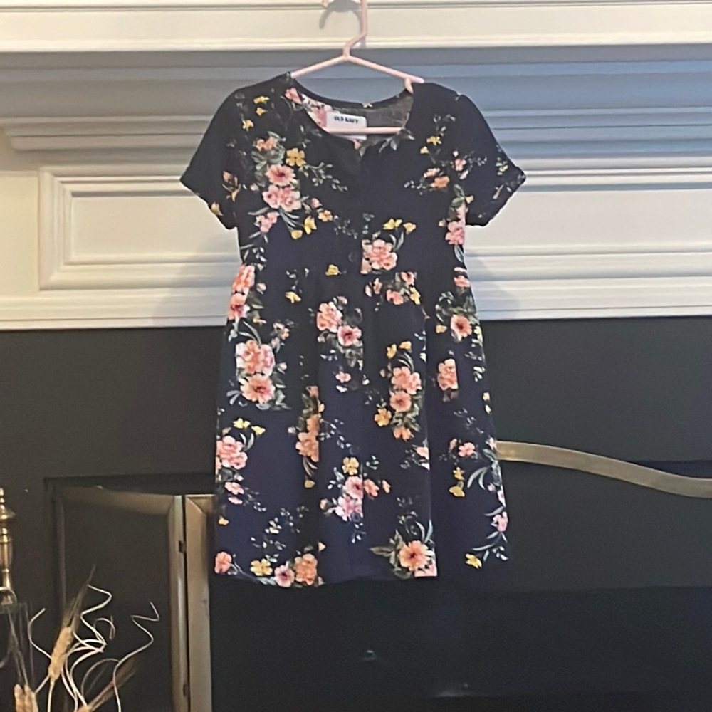 Girls Old Navy floral dress size 4